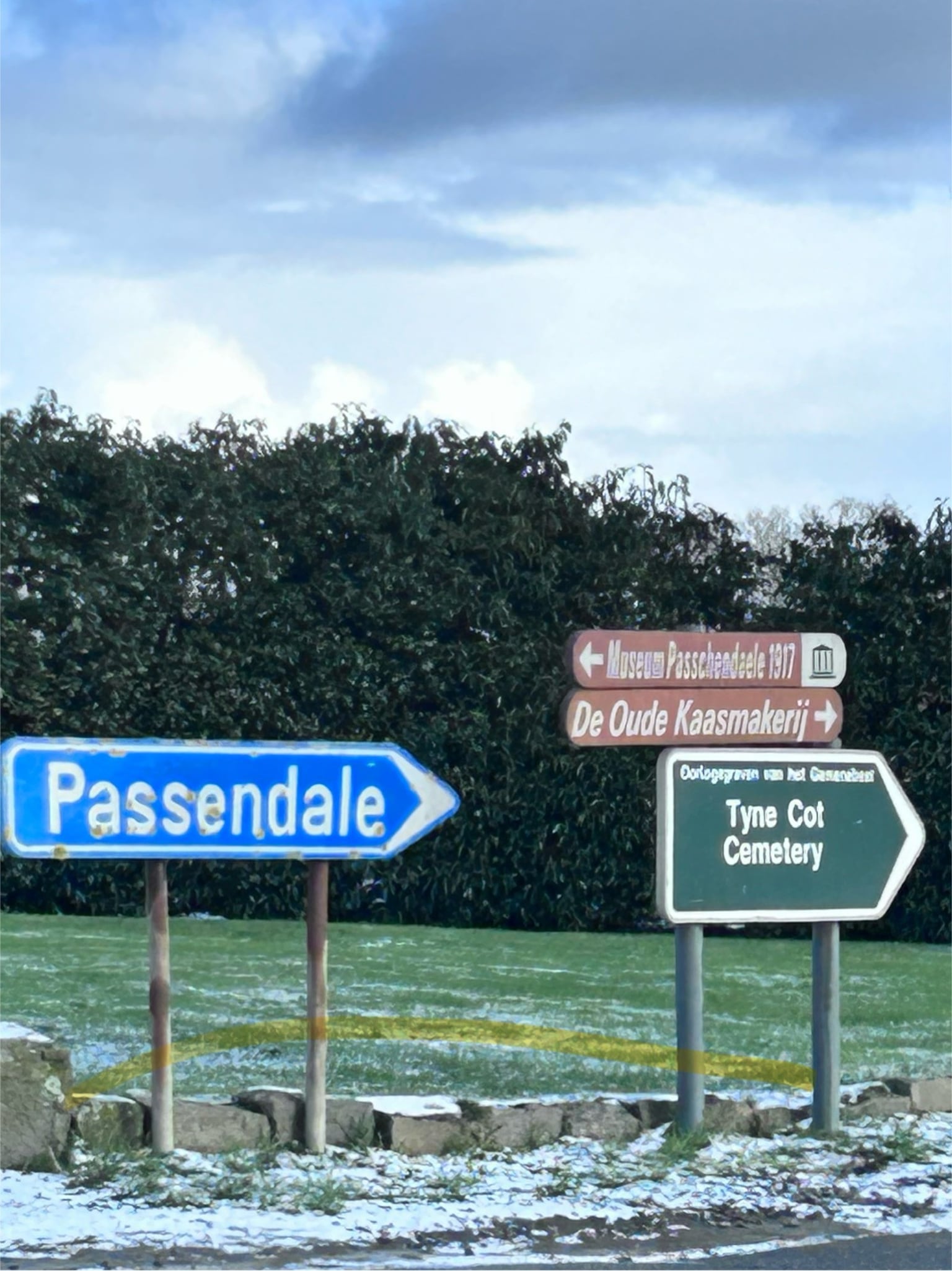 tyne cot sign