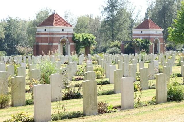 WW2 in One Day — From Amsterdam