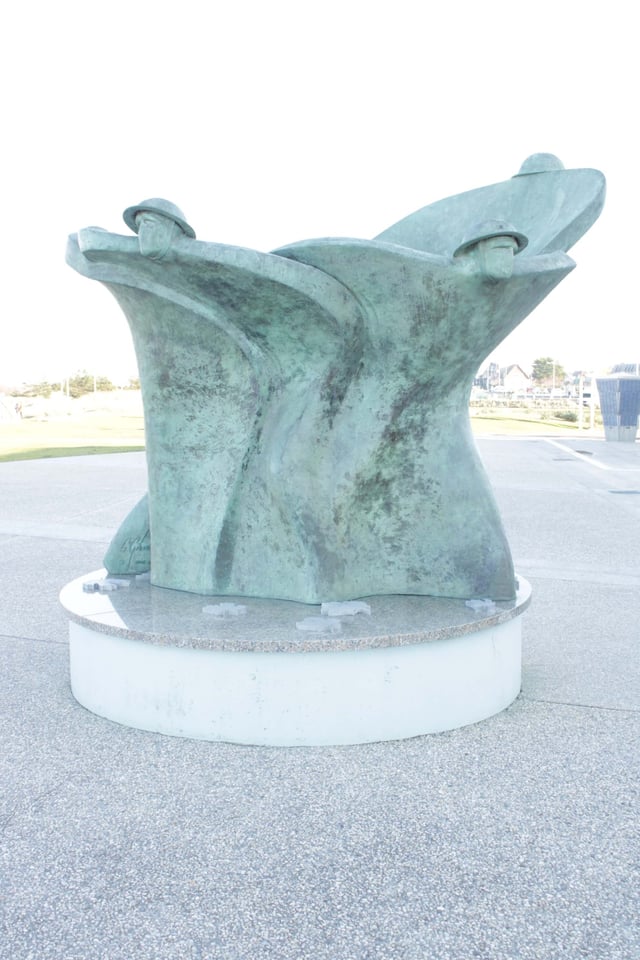 WW2 D-Day in Two Days — Paris to Juno and Gold Landing Beaches